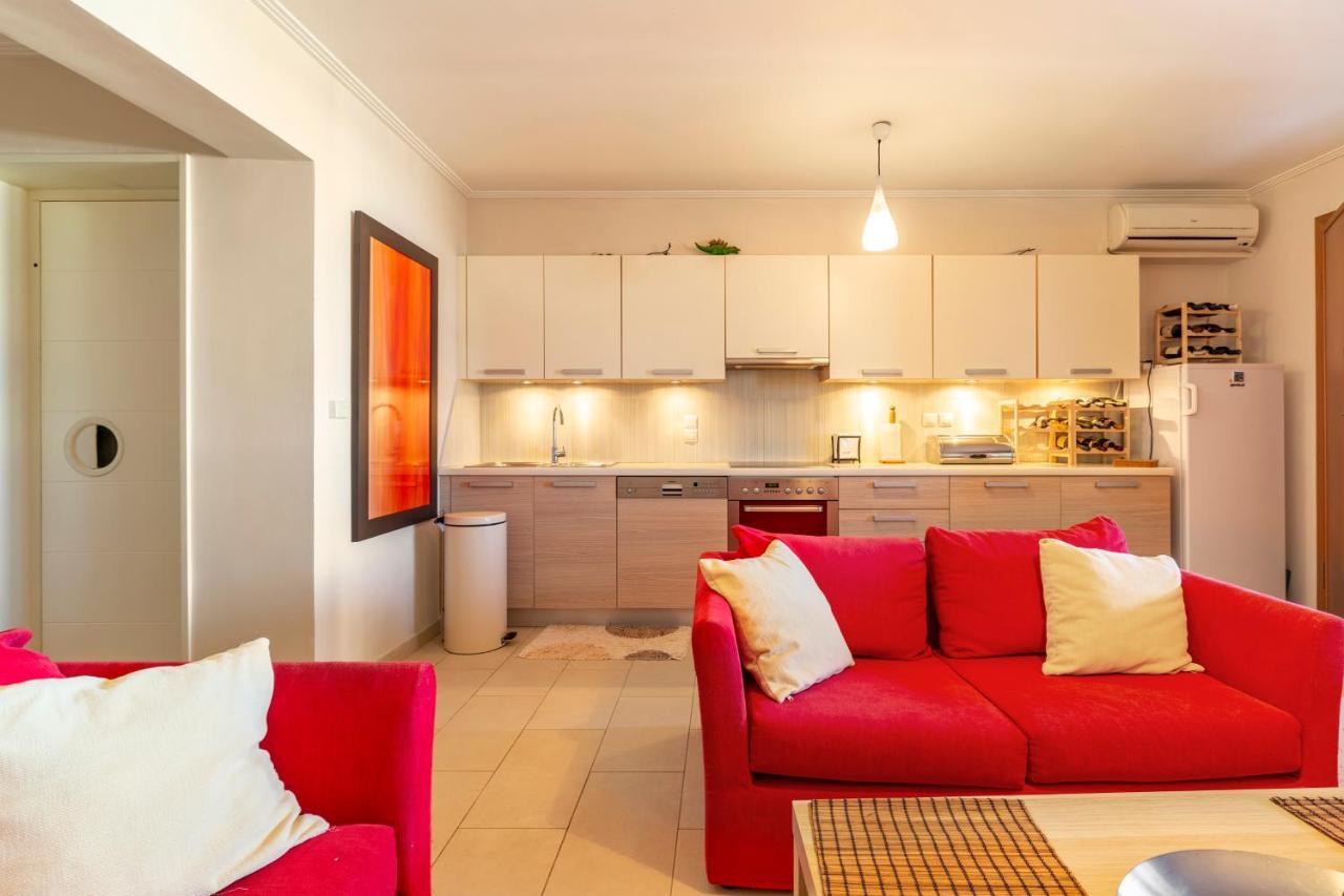 Something Different In Chalkida Apartment Kanithos Exterior photo
